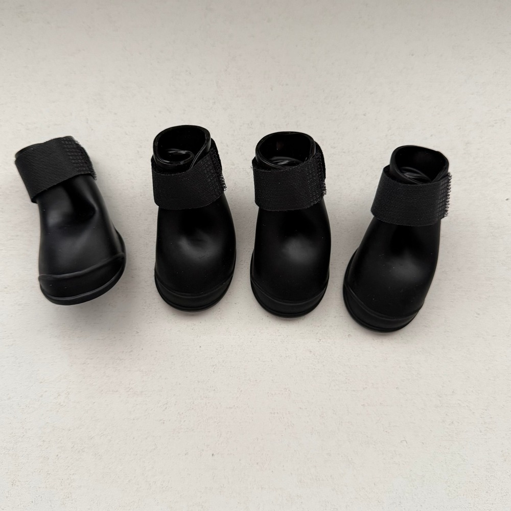 Pet Life Rubber Pet Boots Small Dog‎ Black Size M